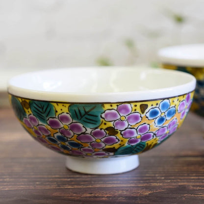【made in Japan】
Waza no Kura Elegant Couple Rice Bowls - Kutani Ware Set, High-Quality Ceramic Tableware for Japanese Cuisine. Perfect Gift for Weddings, Anniversaries, and Special Occasions.