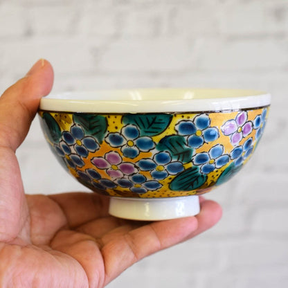 【made in Japan】
Waza no Kura Elegant Couple Rice Bowls - Kutani Ware Set, High-Quality Ceramic Tableware for Japanese Cuisine. Perfect Gift for Weddings, Anniversaries, and Special Occasions.