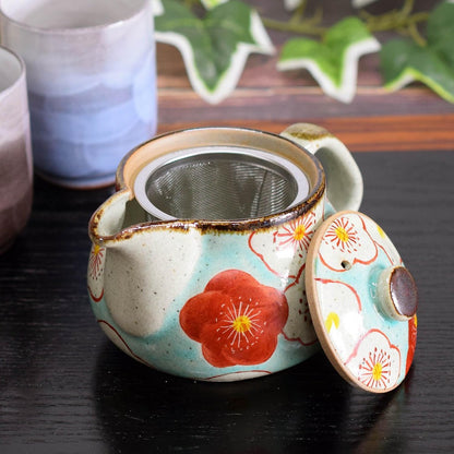 【made in japan】
Stylish Japanese Kyusu Teapot, Kutani Porcelain with Plum Blossom Design, Includes Strainer, Authentic Japanese Tableware, Perfect for Tea Lovers