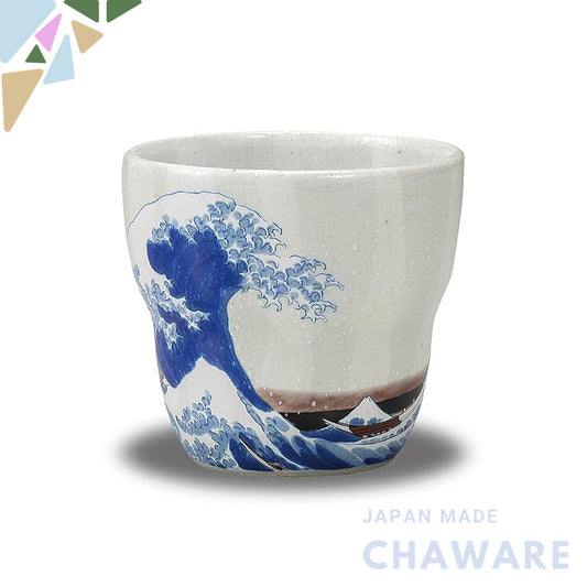 【made in japan】
Japanese Kutani Ceramics Sake Glass Set - Stylish Hokusai Wave Design, High-Quality Pottery, Perfect for