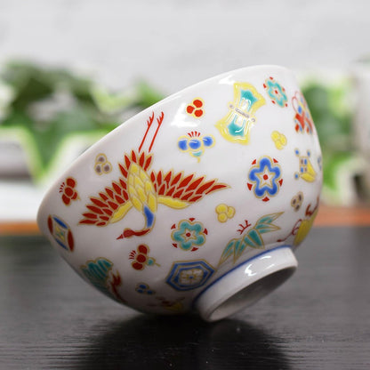 【made in japan】
"Kozara Traditional Japanese Rice Bowl - Small Kutani Ceramic, Lucky Treasure Design, Elegant Tableware, Perfect for Birthdays and Special Occasions"