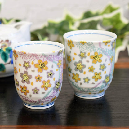 【made in japan】
Stylish Pair of Kutani Porcelain Teacups for Couples - “Kyokusuihana” Design - Japanese Ceramic Tea Bowls, Premium Tableware, Made in Japan