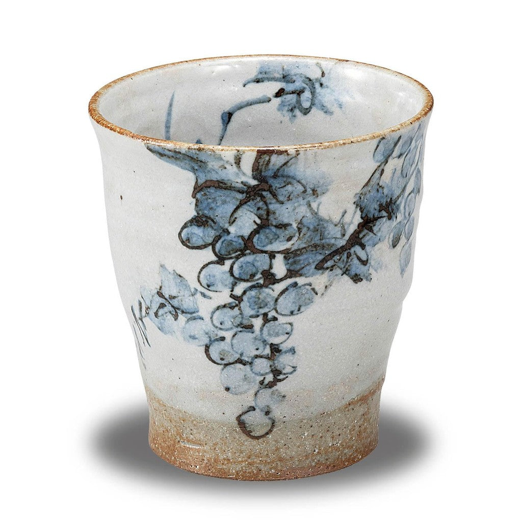 【made in japan】
Stylish Kutani Ware Sake Glass - Premium Ceramic Shochu Glass with Grape Design - Perfect for Japanese Cuisine, Birthday Gifts, and Celebrations like Kanreki and Koki. Made in Japan.