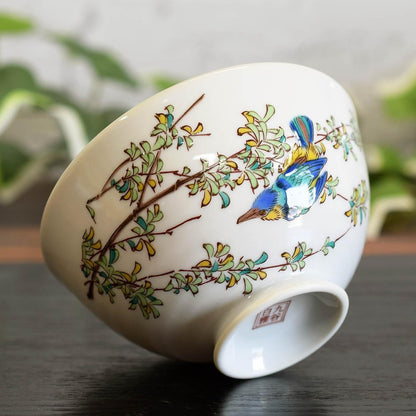 【made in japan】Stylish Japanese Kutani Ware Rice Bowl - Lightweight Ceramic Bowls from Waza no Kura, Ideal for Traditional Japanese Meals, Brand Name Tableware for Your Dining Experience.