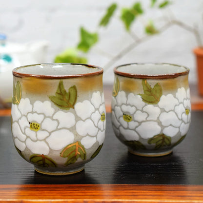 【made in japan】Stylish Pair of Kutani Ware Tea Cups, White Peony Design, Perfect for Couples. Handmade Ceramic Japanese Tableware Ideal for Weddings, Anniversaries, and Special Celebrations. A Unique Gift for Special Occasions like Koki, Kiju, and Beiju.