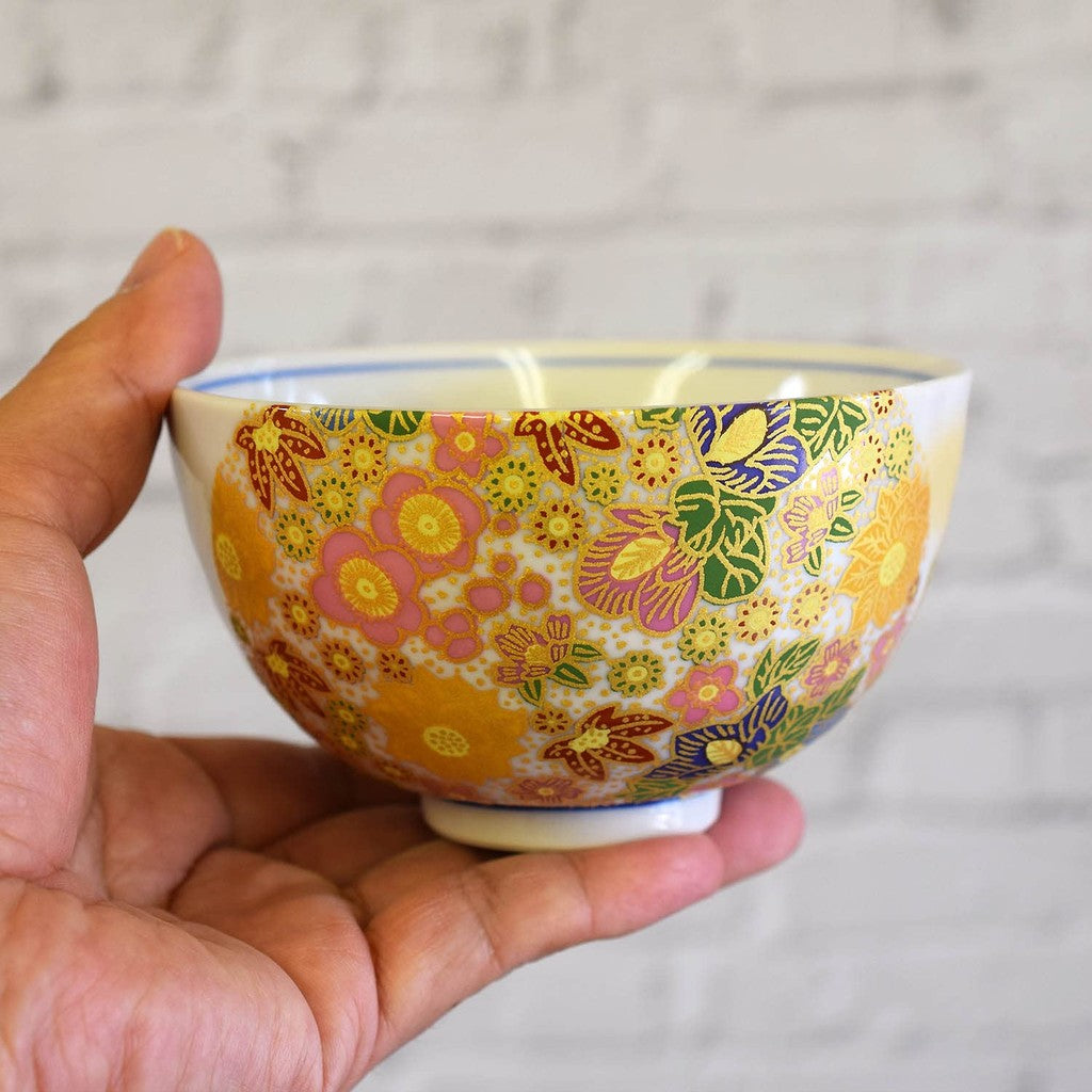 【made in japan】Stylish Kutani Ware Pair of Rice Bowls - Elegant Ceramic Dinnerware Set for Couples, Perfect Wedding Anniversary Gift or Present, High-Quality Japanese Tableware Featuring Beautiful Flower Design