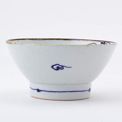 [Made in Japan] Koto Hogi Hasami Ware Rice Bowl - 12cm White Porcelain with Crane Design, Nishikai Pottery Kurawanka Bowl, Product Code 18195. Perfect for Elegant Dining.