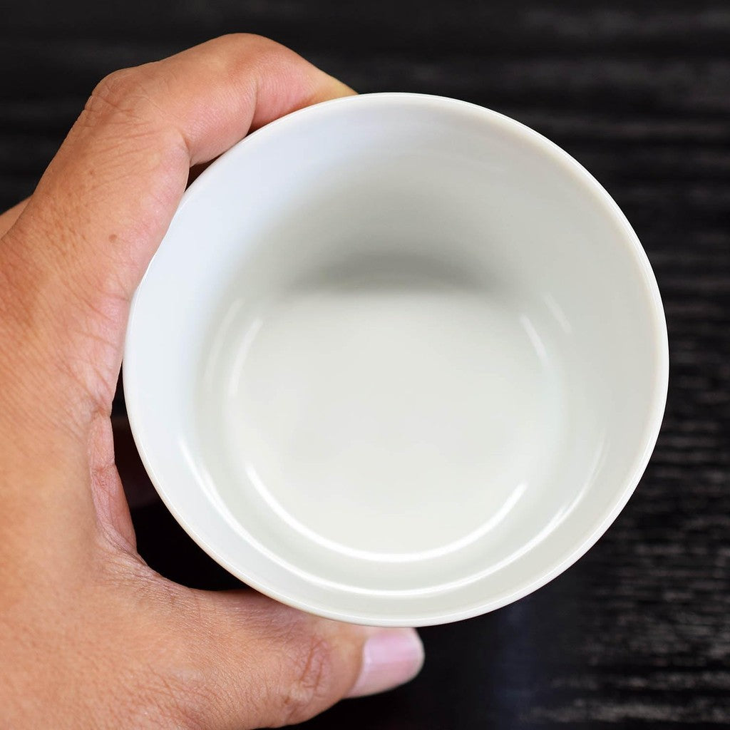 【made in japan】
Stylish Japanese Soba Choko Cup by Waza no Kura, Premium Kutani Porcelain with Panda Design, Elegant Tableware, Made in Japan. Perfect for Soba Noodles and Traditional Japanese Dining.