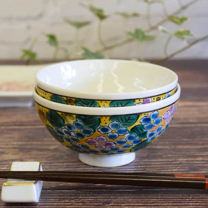 【made in Japan】
Waza no Kura Elegant Couple Rice Bowls - Kutani Ware Set, High-Quality Ceramic Tableware for Japanese Cuisine. Perfect Gift for Weddings, Anniversaries, and Special Occasions.