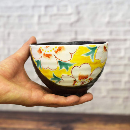 【made in japan】
Stylish Kutani Ceramic Rice Bowl for Tea, Elegant Floral Design in Yellow, Japanese Tableware, Premium Quality, Perfect for Birthdays, Milestone Celebrations, and Gifts