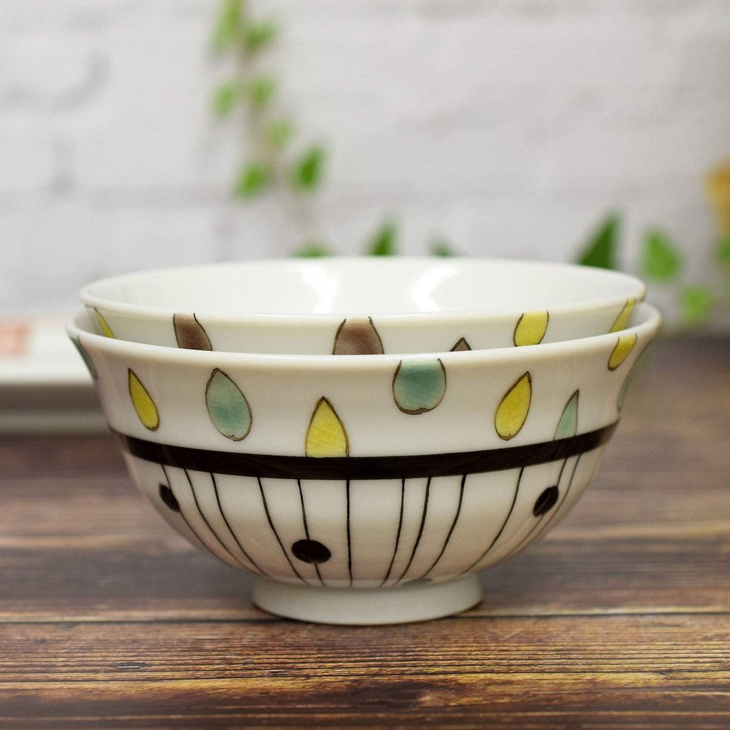 【made in japan】
Stylish Japanese Couple's Rice Bowls - Waza no Kura Set, Kutani Ceramics, Elegant Tableware, Drip Line Design, Perfect for Japanese Cuisine and Dining