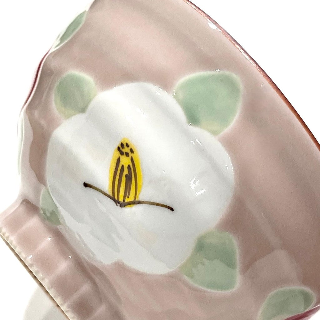 【made in japan】
Hand-Painted Hasami Porcelain Rice Bowl by Yamashita Toen, Glazed Camellia Design, Pink Color, Ideal for Serving Rice and Ramen, Perfect for Daily Use and Gifts