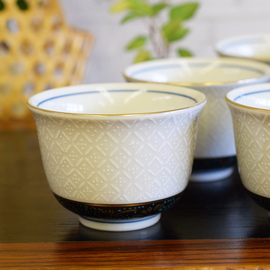 【made in japan】
Stylish Japanese Yu-Don (Tea Cup) Set of 5 - KUTANI Ceramic with Stunning White Shippou Design, High-Quality Tableware, Perfect for Guests, Housewarming, Opening Celebration, Wedding Gifts, and Special Occasions - Made in Japan.