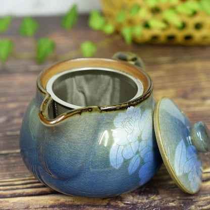 【made in japan】
Elegant Kutani Ware Teapot with Silver-Glazed Camellia Design, Ceramic Japanese Pot with Infuser, Made in Japan, Perfect for Tea Lovers