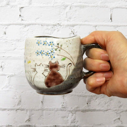 【made in japan】
Stylish Kutani Porcelain Mug - Sunlit Design, Premium Japanese Tableware, High-Quality Ceramic Cup, Perfect Gift for Coffee and Tea Lovers.