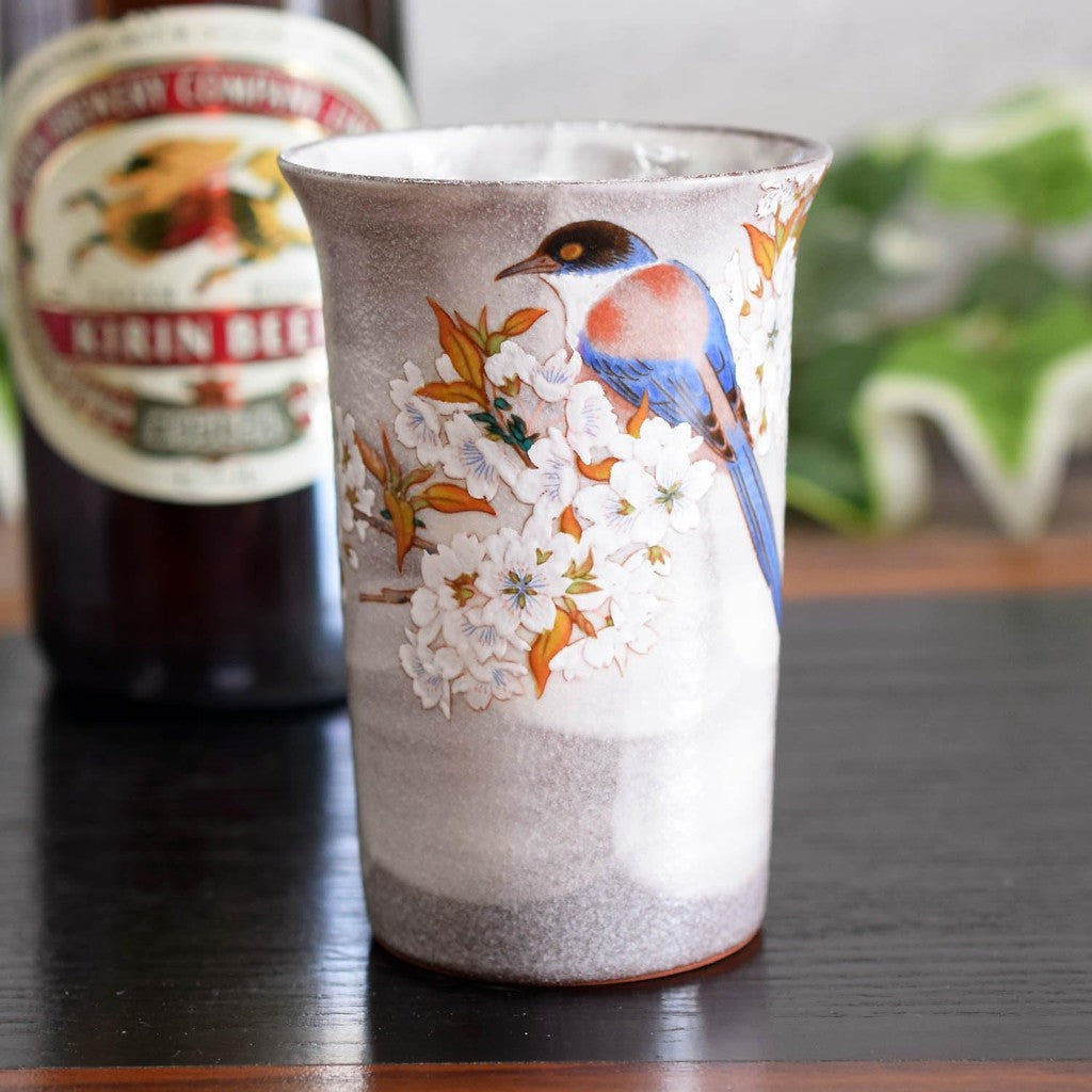 【made in japan】
Elegant Kutani Porcelain Beer Glass - Stylish Japanese Sake Cup with Mountain Cherry Blossom and Birds, Premium Quality Tableware, Made in Japan