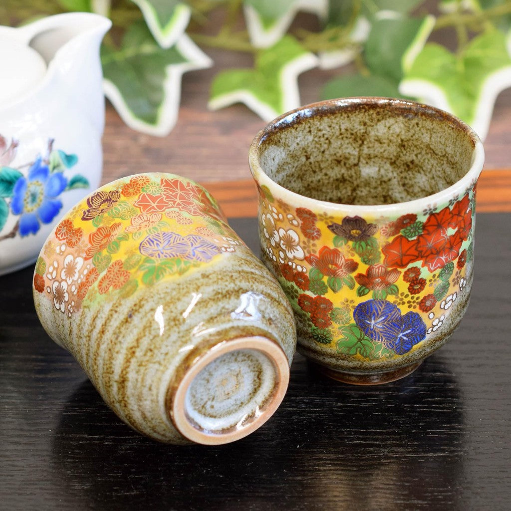 【made in japan】
Elegant Kutani Ceramic Teacup Pair for Couples - Stylish Japanese Yunomi for Every Season, High-Quality Tableware, Handmade in Japan