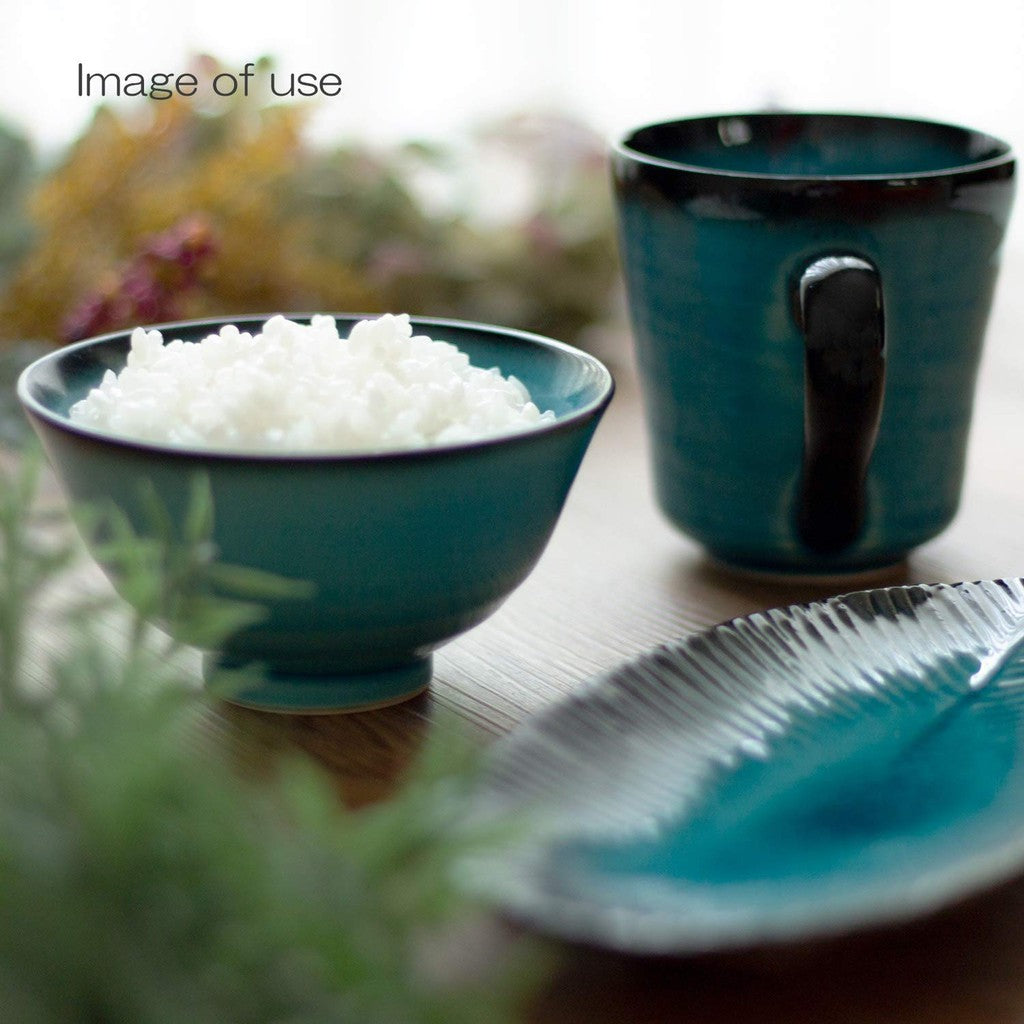 【made in japan】
Mino Ware Higashiyama Kiln "Turquoise Blue" Rice Bowl - Stylish Large Tea Bowl, Diameter approx. 11cm, Height 6cm, Japanese Tableware, Made in Japan, Ideal for Rice and Tea.