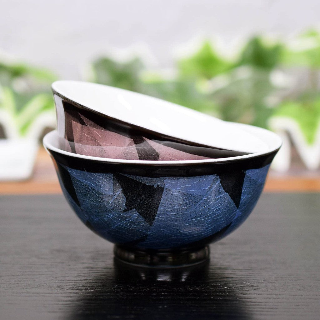 【made in japan】
Waza no Kura Elegant Pair of Rice Bowls, Kutani Porcelain, Stylish Japanese Tableware, Silver Decoration, High-Quality Ceramics, Perfect Wedding, Birthday, and Anniversary Gifts, Made in Japan.