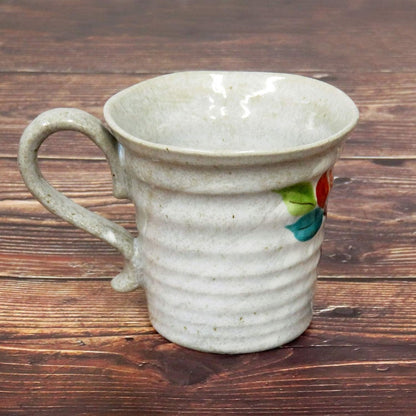 【made in japan】
Stylish Kutani Ware Mug with Camellia Design - Japanese Porcelain Tableware, Perfect for Home or Gifts, Premium Quality Made in Japan