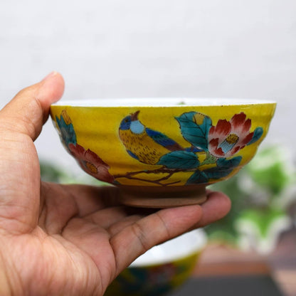 【made in japan】Waza no Kura Couple Rice Bowls - Stylish Kutani Ware Tableware for Couples, Elegant Ceramic Dishware with Yoshidaya Camellia and Birds Design, Perfect Gift for Weddings and Milestone Celebrations in Japan.