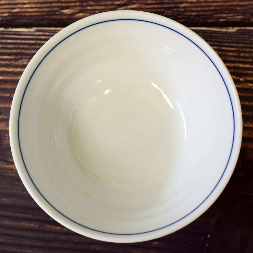 【made in japan】
Stylish Japanese Kutani Ceramic Rice Bowl with Floral Design - High-Quality Tableware, Perfect for Traditional Meals, Made in Japan, Ideal Birthday or Celebration Gift for Milestone Events.