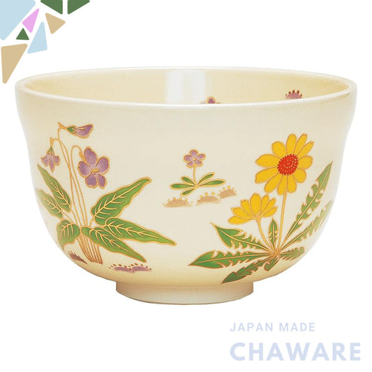 【made in japan】
Miyachi Eikou Matcha Bowl in White, Size: Diameter 12.4cm x Height 7.8cm, Kinki Haruno Style, Comes in a