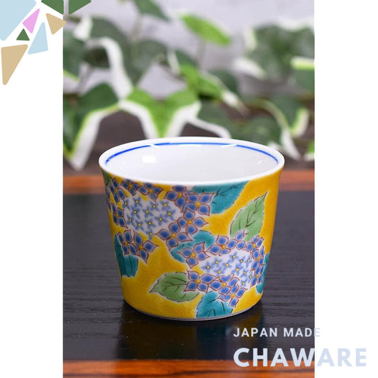 【made in japan】
Waza no Kura Stylish Soba Choko - Kutani Ware Flower Design Ceramic Japanese Tableware