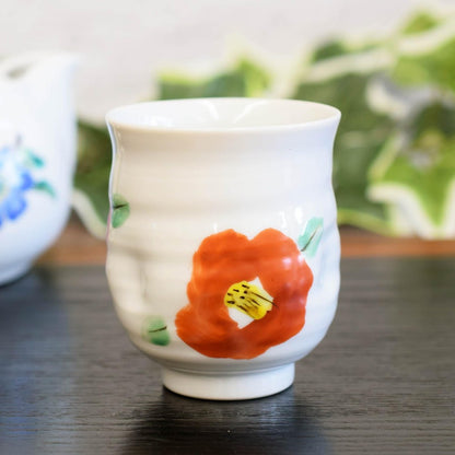 【made in japan】
Waza no Kura Stylish Yunomi - Kutani Porcelain Tea Cup with Camellia Design, Elegant Japanese Tableware, Handmade Ceramic, Authentic Japanese Product.