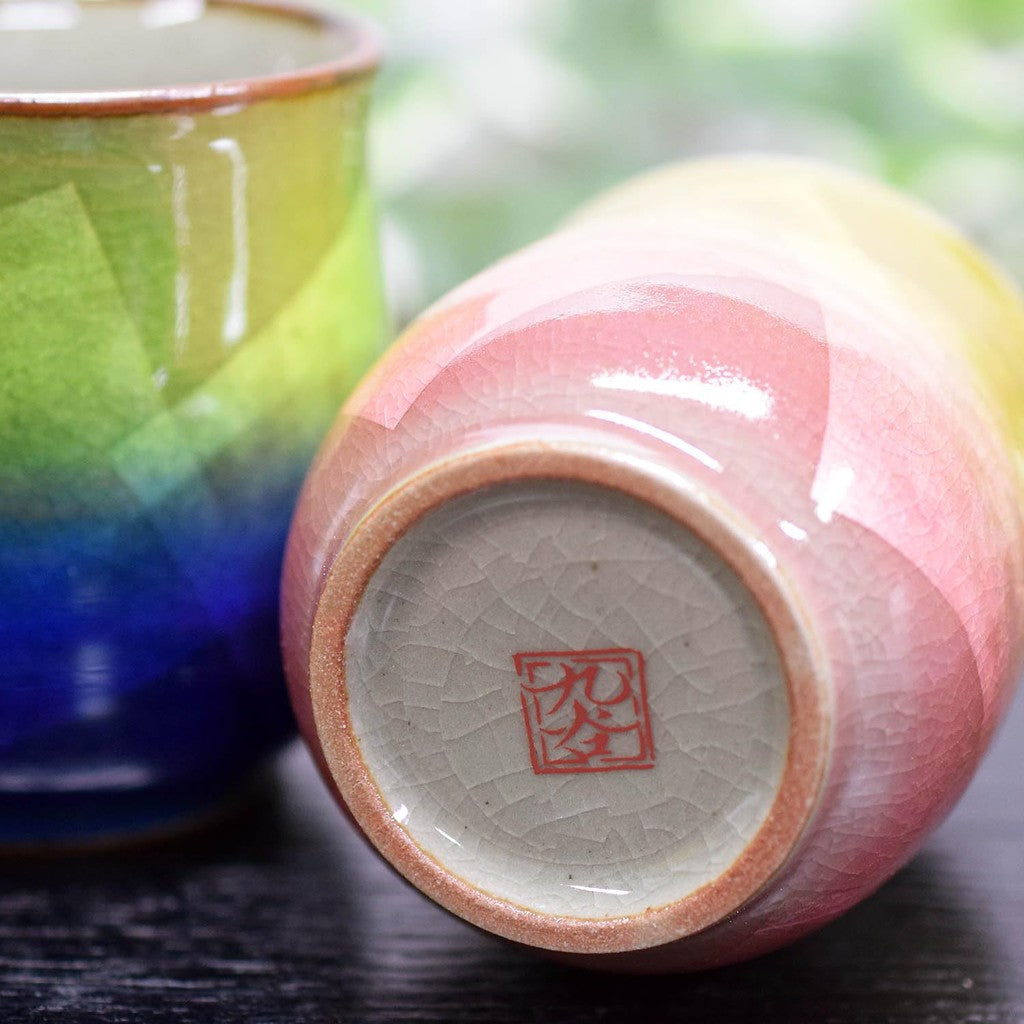 【made in japan】
Stylish Pair of Kutani Porcelain Teacups for Couples, Silver Glaze Two-tone Tea Bowls, Japanese Tableware, Authentic Made in Japan Ceramic Set