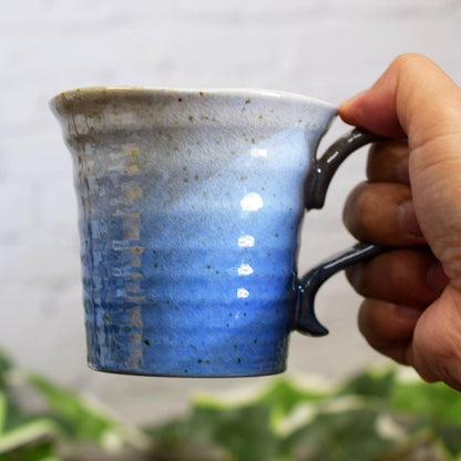 【made in japan】
Elegant Kutani Ware Glazed Mug - High-Quality Ceramic, Made in Japan