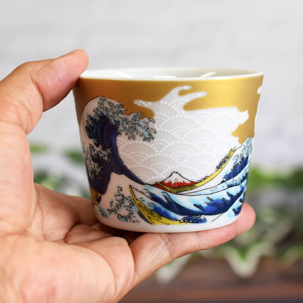 【made in japan】
Stylish Wasanokura Soba Choko Tableware - Kutani-yaki Soba Cup with Hokusai Wave Design, Elegant Ceramic Brand, Japanese Made, Perfect for Japanese Cuisine.