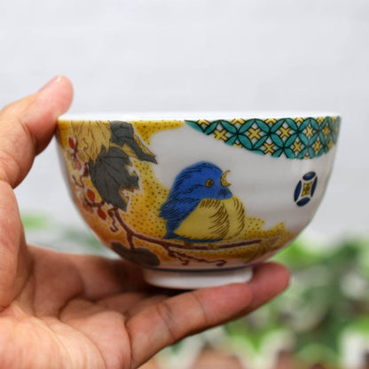 【made in japan】
Waza no Kura Pair Rice Bowls Set - Elegant Japanese Tableware, Kutani Ware, Couple's Teacups, Komon Yoshidaya Sparrows, High-Quality Ceramics, Made in Japan, Perfect for Weddings, Birthdays, and Anniversaries.
