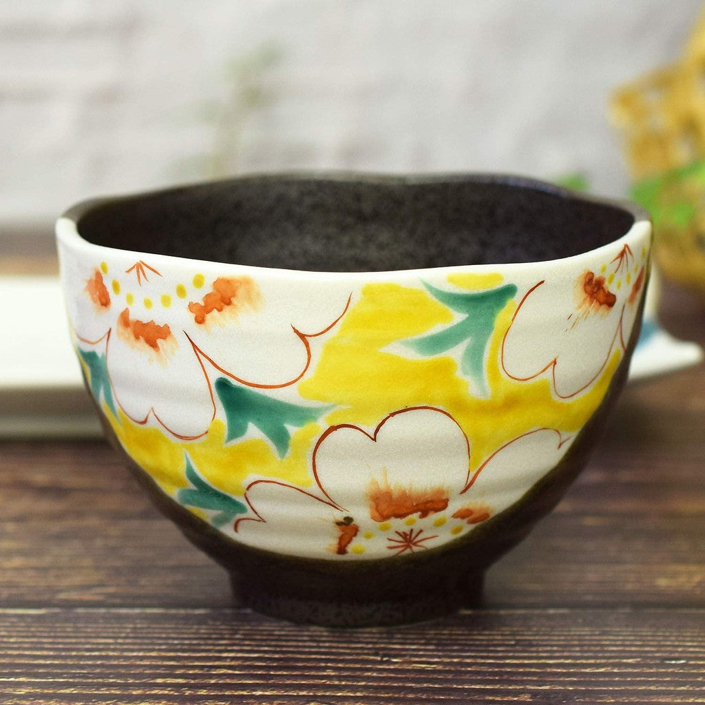 【made in japan】
Stylish Kutani Ceramic Rice Bowl for Tea, Elegant Floral Design in Yellow, Japanese Tableware, Premium Quality, Perfect for Birthdays, Milestone Celebrations, and Gifts