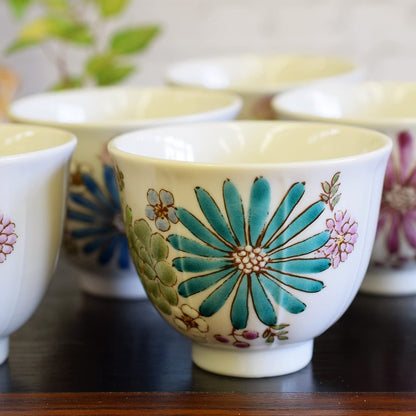 【made in japan】Kutani Porcelain Tea Cup Set of 5 - Elegant Floral Design, Premium Quality Guest Teacups, Stylish Japanese Tea Ceremony Tableware, Perfect for Entertaining