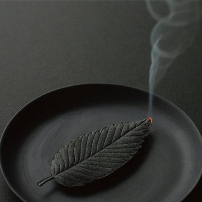 【made in japan】
HAKO Paper Incense - Black Leaf - 6 Sheets - Kunjyudo Japan - Aromatherapy Assortment