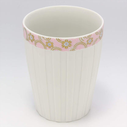 [made in Japan] Kutani Ware Free Cup with White Ground and Jikusa Multi-Colored Spider Design