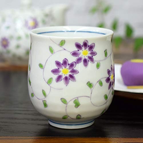 【made in japan】
Stylish Kutani Ware Tea Cup by Waza no Kura, featuring floral arabesque design. High-quality Japanese ceramic tableware, perfect for birthdays and celebrations like Kanreki, Koki, Kiju, Kazu, and Beiju. Ideal gift for any occasion!