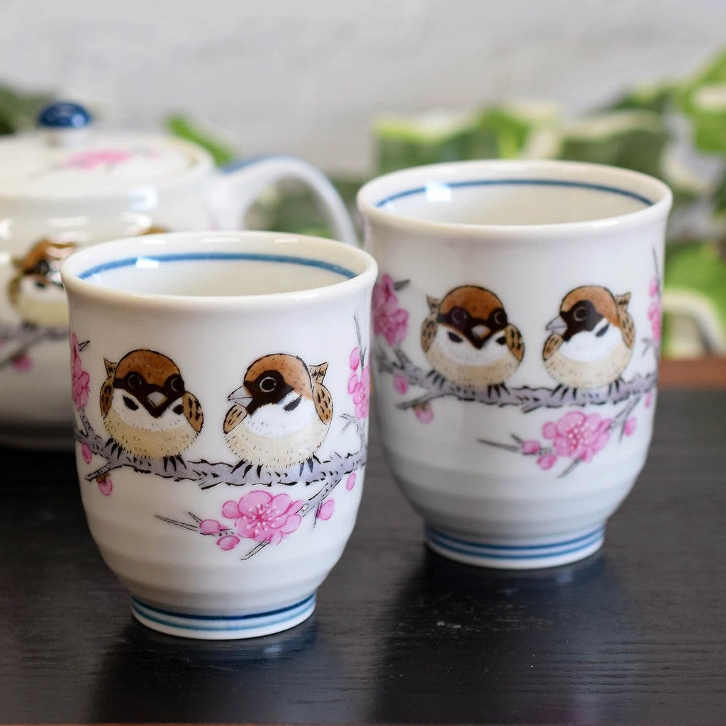 【made in japan】
Japanese Kutani Ceramic Teapot and Matching Pair of Teacups Set - Sparrow Design, Authentic Japanese Tableware, Perfect for Tea Lovers