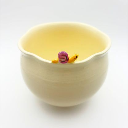 【made in japan】
Japanese Tea Ceremony Chawan Matcha Bowl - Handmade Kyoyaki Hydrangea Design, 11cm Diameter x 9cm Height, Perfect Gift by Koujou Takenaka - Authentic Craftsmanship from Japan