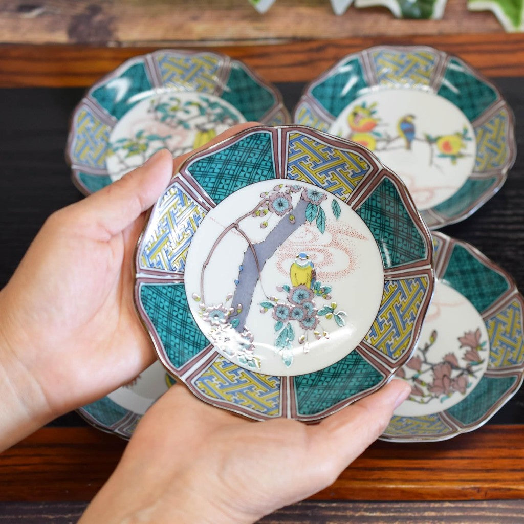 Waza no Kura Stylish Plate Set - Kutani Ware Small Plates (Set of 5) with Varying Flower and Bird Designs - Ceramic Japanese Tableware - Made in Japan