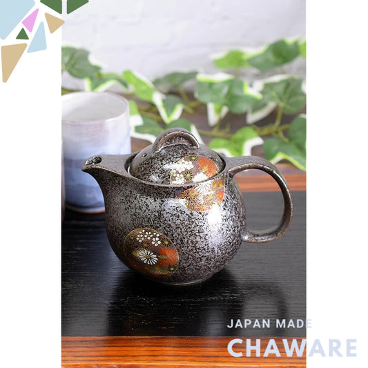 【made in japan】
Stylish Kyushu Teapot with Gold Flower Design, Made in Japan, Kutani Ware, Elegant Tableware, Includes T