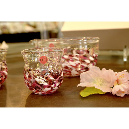 ADERIA Tsugaru Glass Flower Reflection Flower Raft Sake Set Includes Sake Pourer (180ml) and Cups (80ml) Made in Japan Ochoko Sake Cups for Sake Stylish Glassware for Cold Sake Gift for Women Mother's Day Father's Day Couples Men Housewarming Celebration