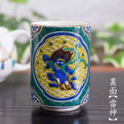 【made in japan】
Elegant Kutani Ware Premium Tea Cup Featuring Wind and Thunder Gods - Japanese Ceramic teacup, perfect for enjoying traditional tea, handcrafted in Japan.