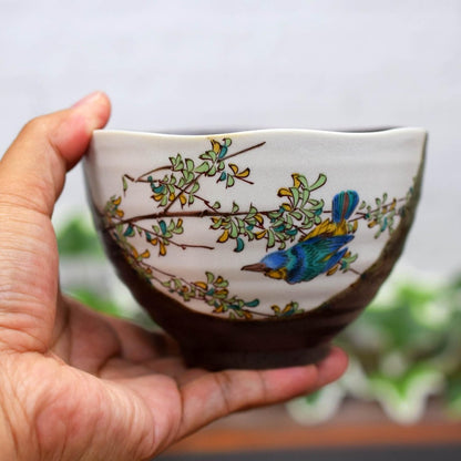 【made in japan】
Stylish Japanese Kutani Ceramics Rice Bowl for Tea, Ideal for Ochazuke, High-Quality Tableware. Perfect Gift for Birthdays, Milestones, and Special Celebrations, Made in Japan, Exclusive Brand, Elegant Design.