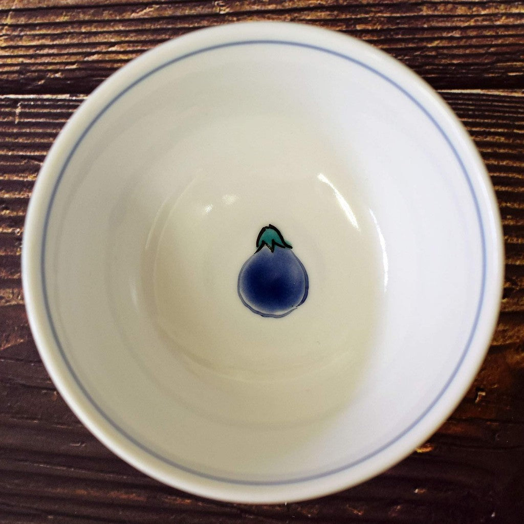 【made in japan】
Waza no Kura Stylish Rice Bowl - Kutani Porcelain, Colorful Eggplant Design, Ideal for Japanese Cuisine, Perfect for Birthday Gifts and Table Setting.