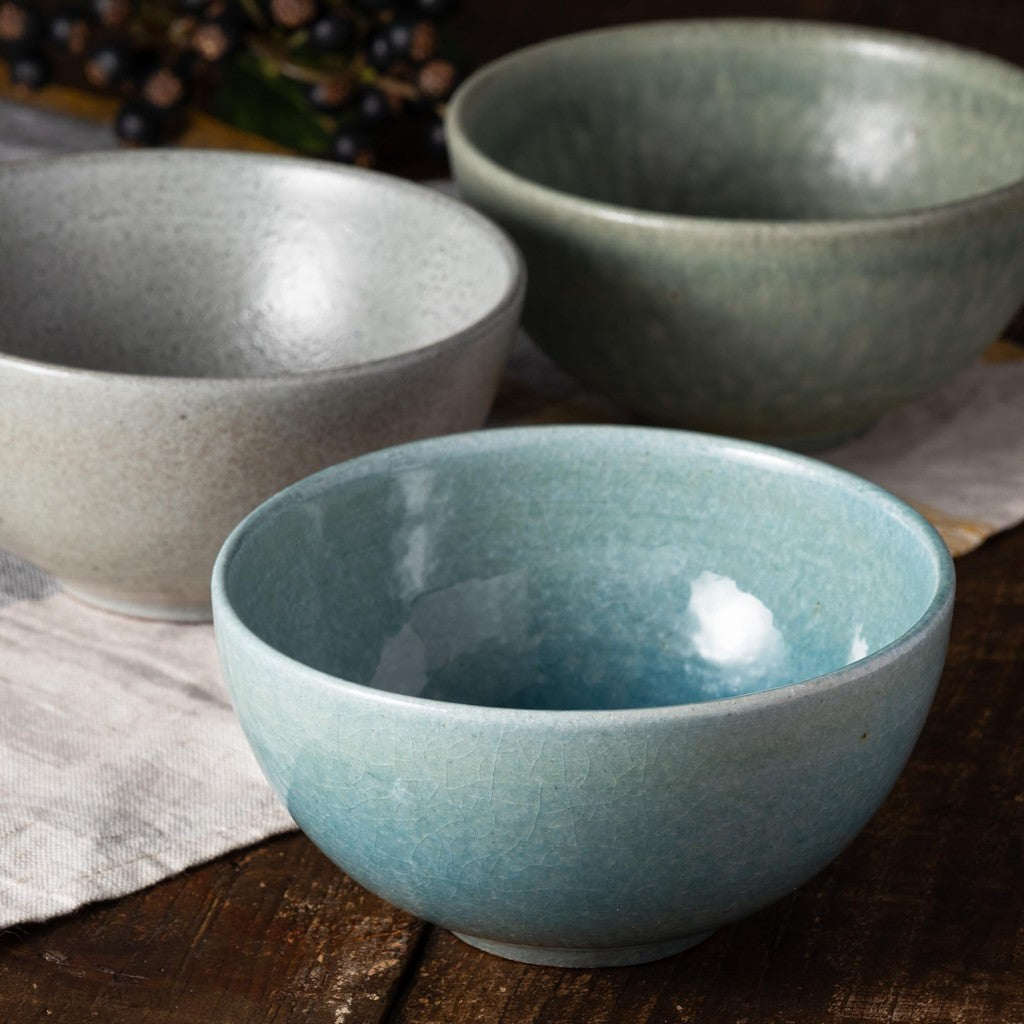 【made in japan】
Marui Seito Shigaraki-Yaki Hechimon Rice Bowl, Blue Glossy finish, Diameter 12cm, Perfect for Serving Rice, MR-3-4530