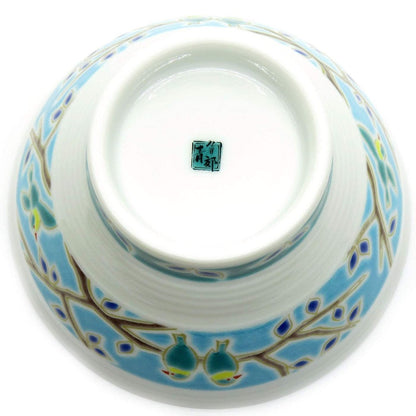 【made in japan】
"Waza no Kura Kutani Porcelain Chendan Rice Bowl with Bird Design - Stylish Tableware for Japanese Cuisine, Perfect Gift for 60th Birthday Celebrations"