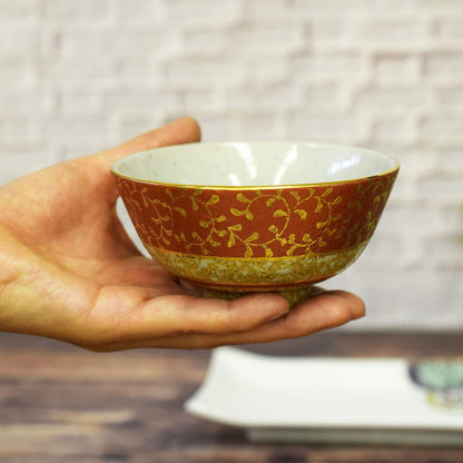 【made in japan】
Elegant Japanese Kutani Porcelain Pair Rice Bowls - Stylish Tableware for Couples, Gold Scroll Design, Premium Quality, Perfect for Weddings, Anniversaries, and Gifts.
