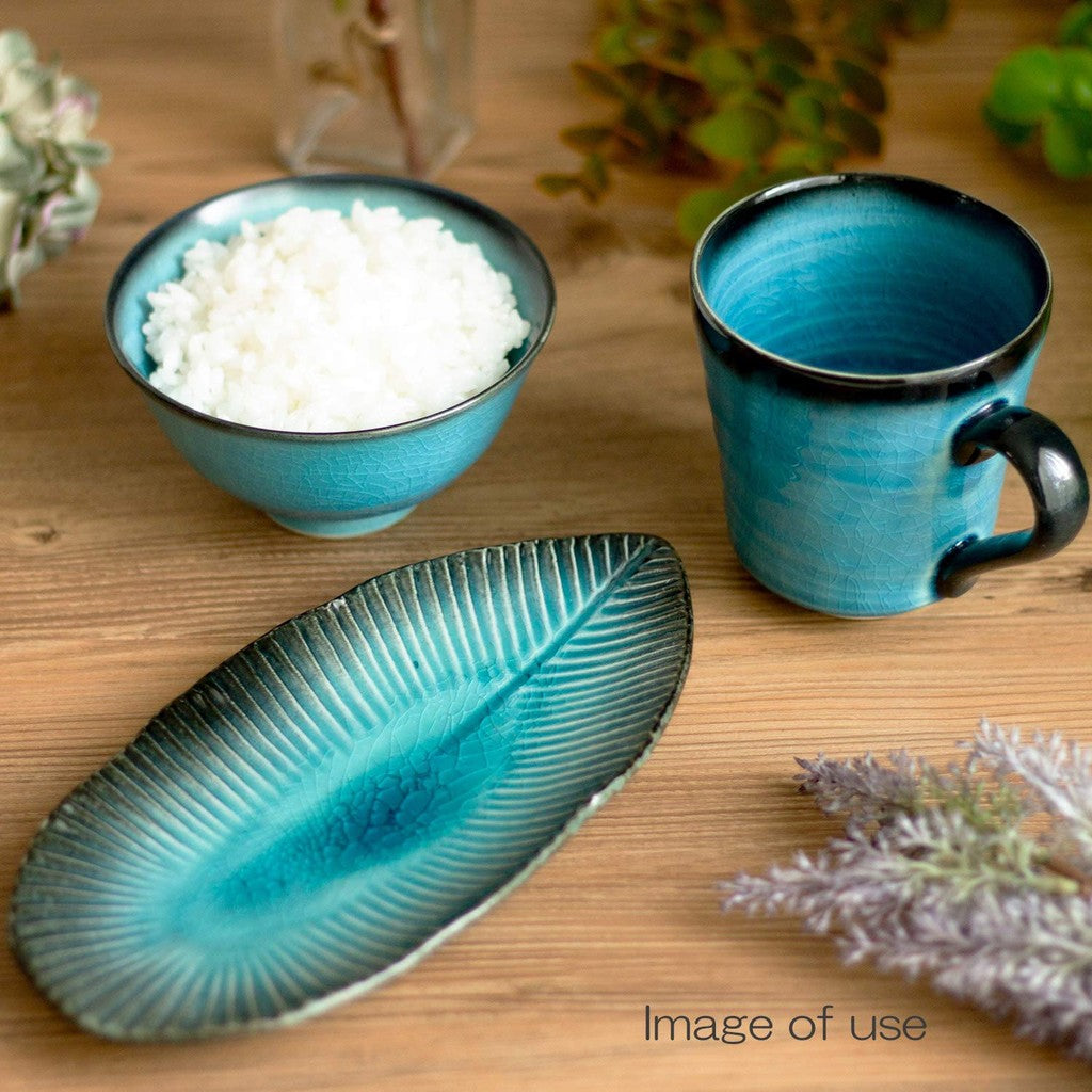 【made in japan】
Mino Ware Higashiyama Kiln "Turquoise Blue" Rice Bowl - Stylish Large Tea Bowl, Diameter approx. 11cm, Height 6cm, Japanese Tableware, Made in Japan, Ideal for Rice and Tea.